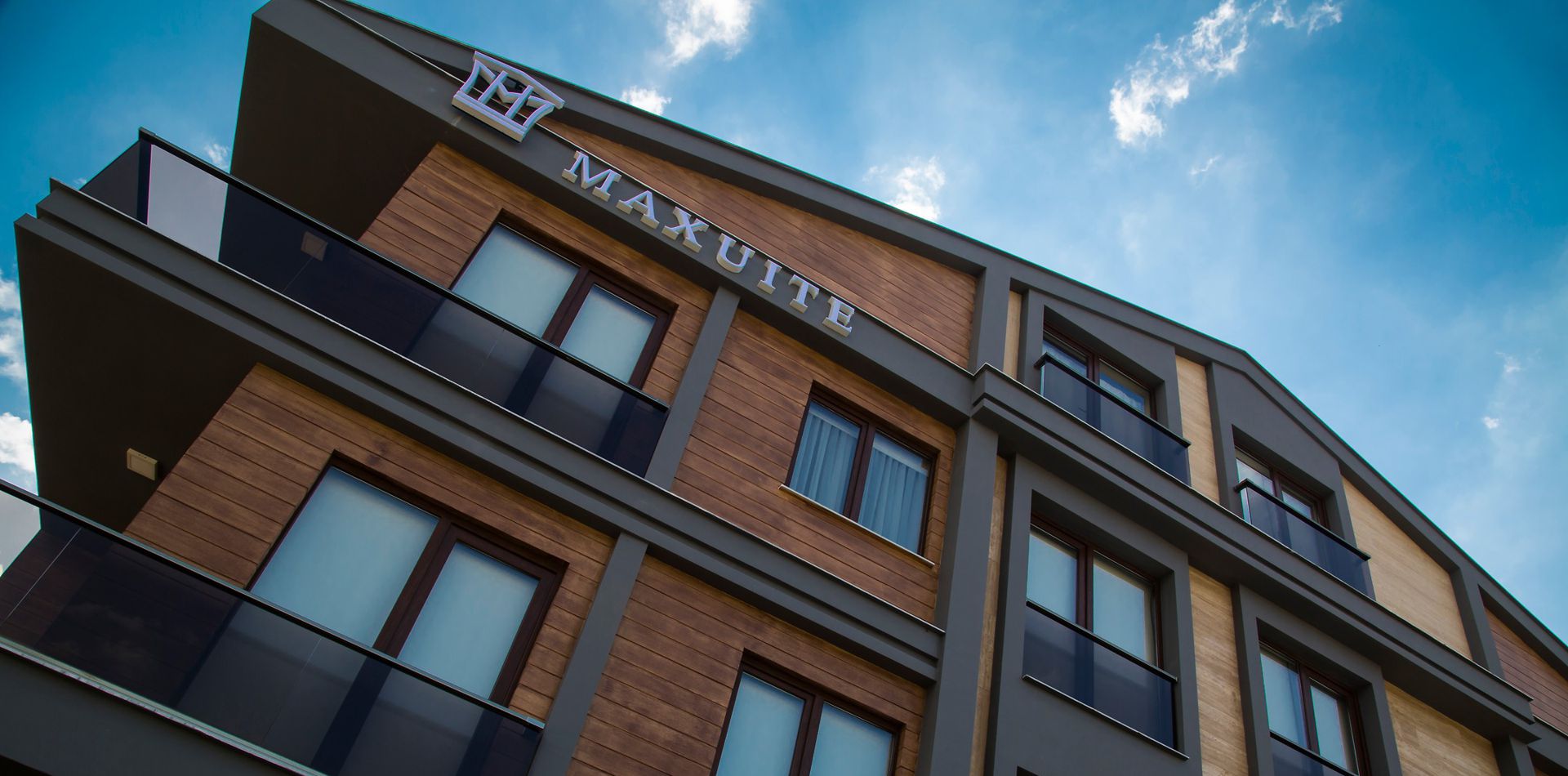 Maxuite Hotel in Home